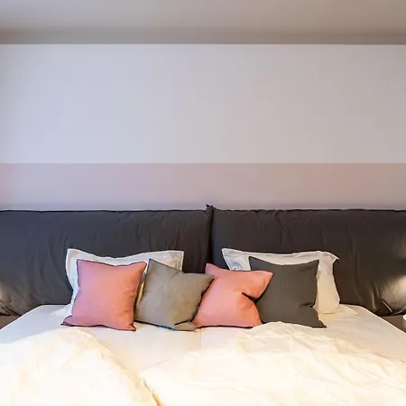Bed and breakfast Sleep In 3*